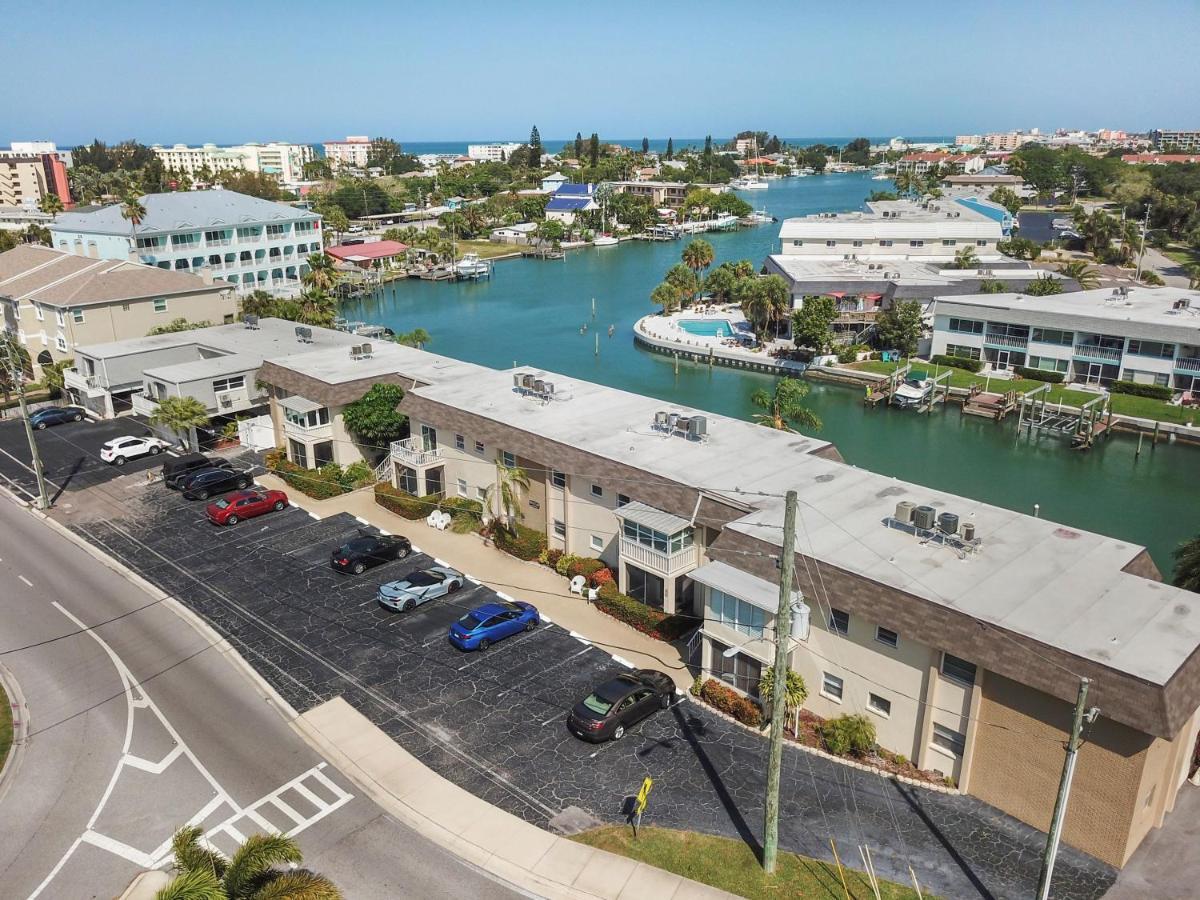 Appartamento Funshine Pointe Capri St. Pete Beach Esterno foto