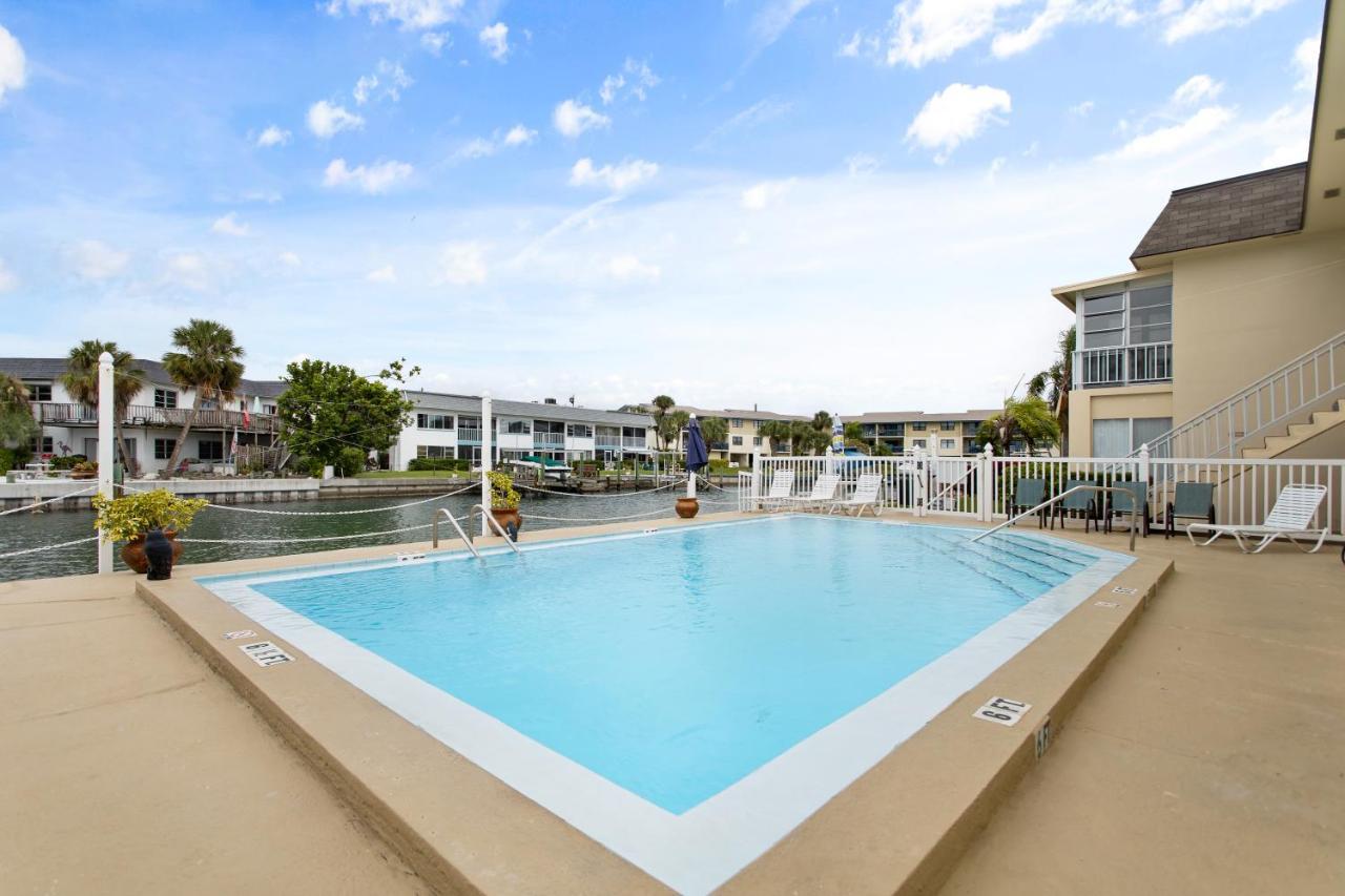 Appartamento Funshine Pointe Capri St. Pete Beach Esterno foto